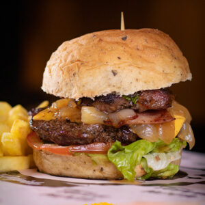 HAMBURGUESA CLÁSICA